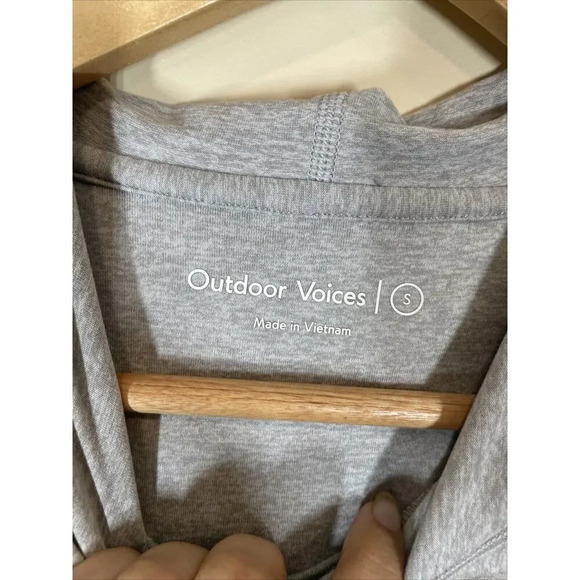 Outdoor Voices S Peloton Cloudknit Hoodie Pullover Sweatshirt Top Gray Heather - Picture 3 of 9